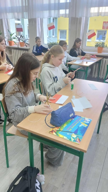 c4367dbe-6eb0-4419-94e8-13948f702ea4