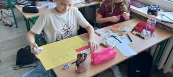 e83ca7f4-535f-4f9a-b0dc-2dc18704ff26