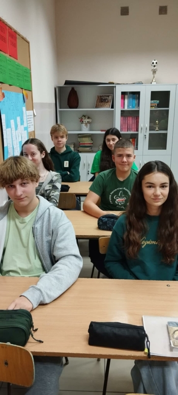 64e5ee3d-7513-4dcb-af69-1c14e27b4e39