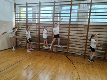 eed1816e-b370-4361-8de5-73f087fd6ac3