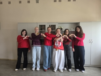 ba36c8c1-d8a4-4113-b0b7-e69542301095