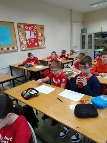 d3ab0d1a-e21d-4fe9-a419-6e3ee98a9698