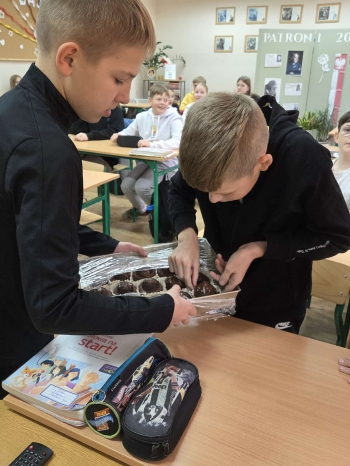 ca3904aa-43f5-46d2-a8d6-f4d7ba810f3a