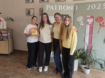 d4ff3244-b570-46b2-835d-66ddf20ff2a6