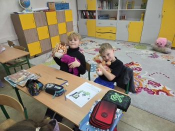 46b823f9-a701-4781-9b2a-07a96651dc2b