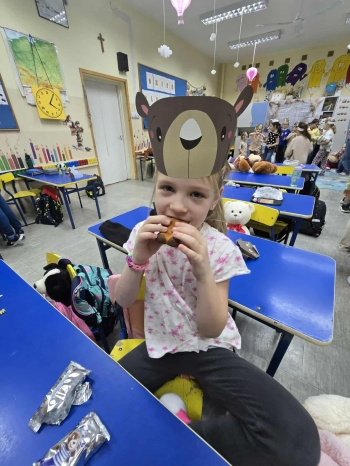 7780a49b-7361-49f5-88fb-34c8a4971730