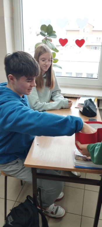 2bf93b19-90e3-446e-9ade-6362faba980a