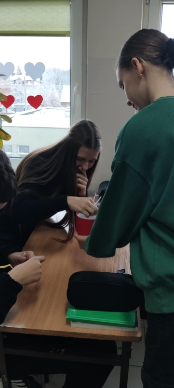 a5bf19f4-99ba-4d86-a0e3-40d8728c8288