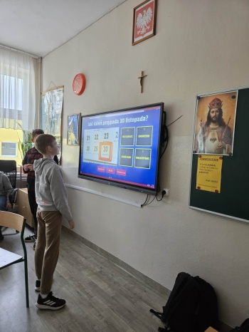 8fa76dc1-985f-46e5-81c1-ef98d10a91fc