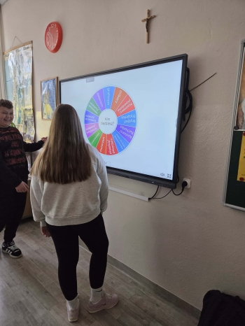 b53a94de-17bb-4e33-b7b7-b5bbbad2f6f1