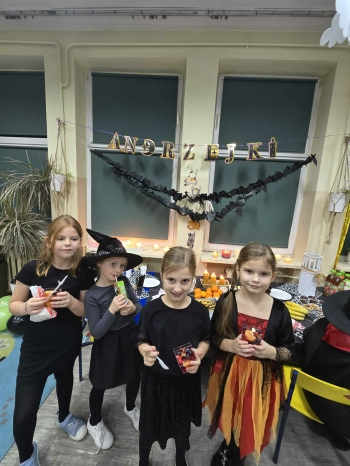 5f0a34f9-f262-40b0-a9dd-a016a262bdc4