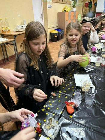 90d63e5b-4b6c-4fdf-a033-ce6abe3b52c3