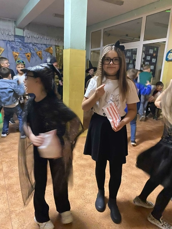 c15bfcd9-d96e-4090-b7c2-161670a16096