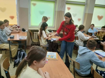 c298dd81-7e19-45bd-9378-1ad9ef6a08dc