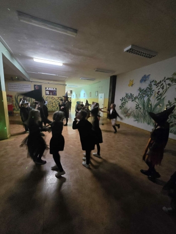 ef80a606-54dd-4ead-929d-a7fcf4a64291