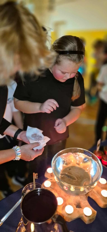 6189a8d5-c07a-4c09-ad5c-d3fc93cca5b4