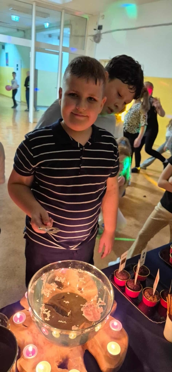 6166211a-3967-4b90-a7d9-7a72d8dbdc5f