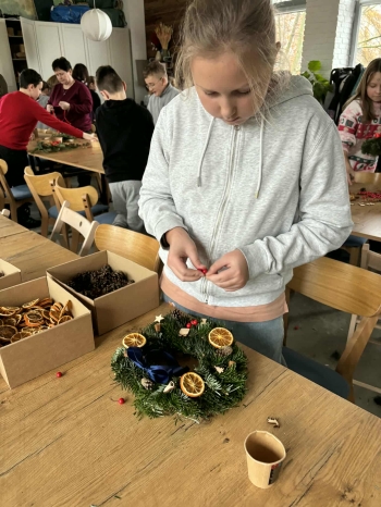 55b7d735-362c-49a8-a14e-2ce09a710d4c