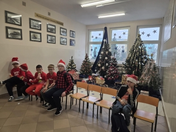 08c8d758-ea71-487d-9f3c-46b4f6644062