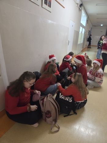 260c4129-e406-4e8c-b4e6-31d4f33372ae