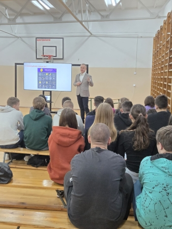 fd9050af-1d44-4f2c-923b-52351c6464e3