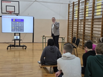 f2922623-9619-405a-aab9-0575dbaaa11a