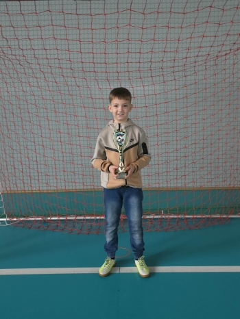 2cad65fc-55ff-4c7b-9aae-3e3b90a0f1c9