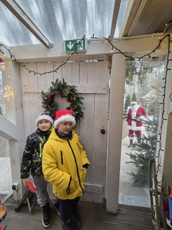 90244826-cdf7-4dae-80fc-a4e22cf6c062