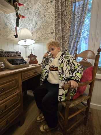 e6ebdbb8-e836-41f0-882b-692ad9f9d18a