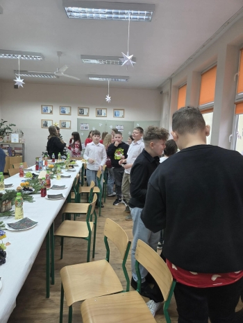 7d9d2e5f-e0c7-4082-8c12-fbc6777214a4