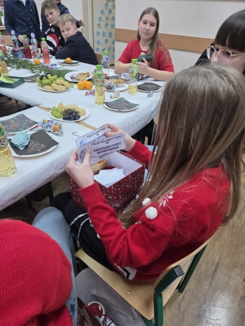 809ed2f8-db0e-4549-b4d6-9ce1116fdb89