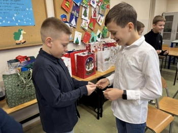 92c9f36b-dcd1-44b6-9440-e31b83345553