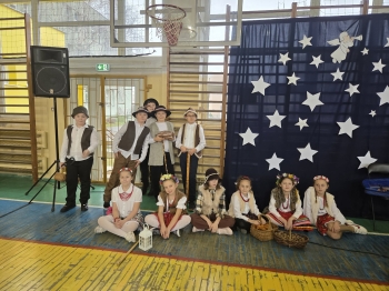 296c83de-5e16-4318-aaae-4d5bc0663ded