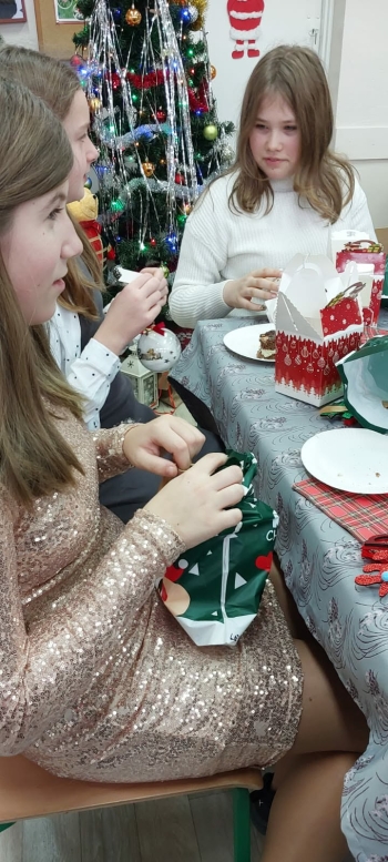 1f0a39e4-75a3-479e-a73c-9b3355ab6aae