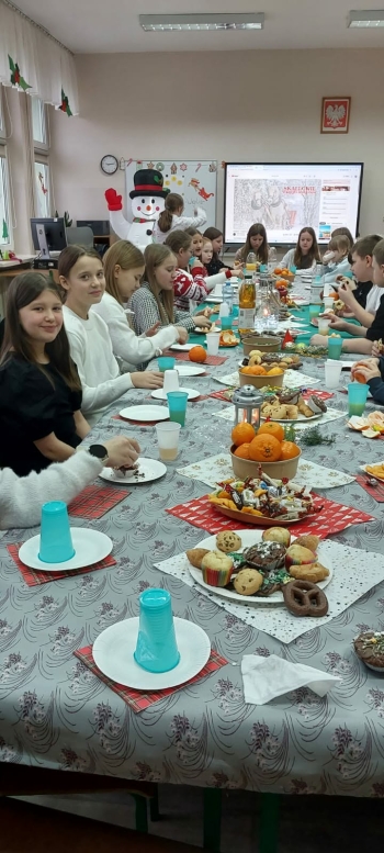 a2e698b0-fb2f-4ccb-b832-28f3845c0e9d