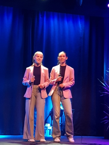 a433e657-40b3-4efe-9154-73d3807bb022