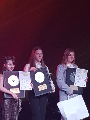 fd2f8f53-60b1-46cc-b066-de3a297256a2