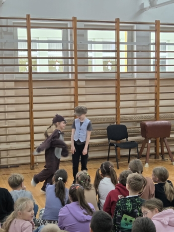 1b7299ff-faf2-4e99-a974-47db4496c354