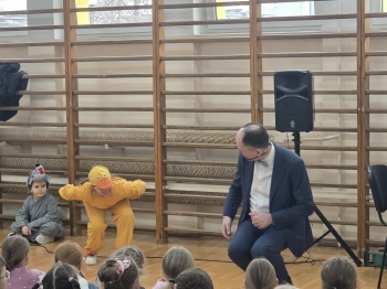 93c3f876-8e07-4e1d-a2ce-c5e7c95200e3