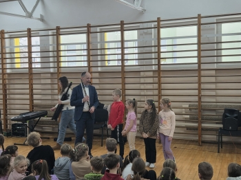 142e2785-750f-4973-aafe-5526066b65de