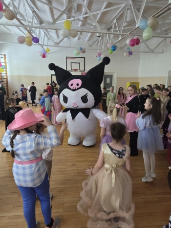 3e820613-1048-4b55-9127-bc2b4c79f70e