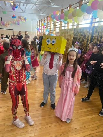 45ecf8e5-3b83-4014-8ac0-9deff44ff3a2