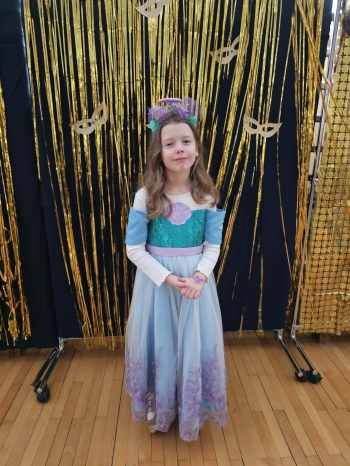 047a90b8-0bf5-4b91-84d7-04b14dfd2243