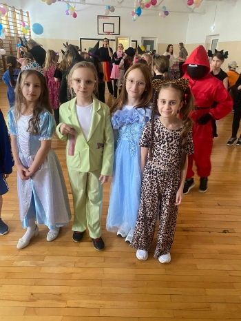 71eaa7e6-91f6-4a41-a63f-d309fe920111