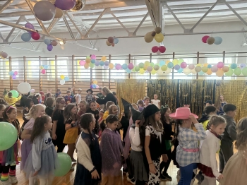 b038bef5-0d77-44b7-92d5-d8bd510d837d