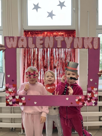 c9b84b59-d7d5-44bf-b6d6-4bda2f2c0205