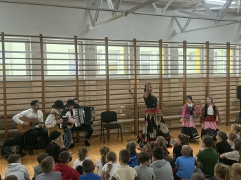 38bd2930-c991-4769-a616-fa18bef19873