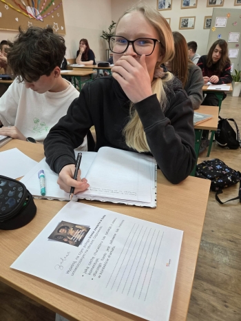 455e7f97-147f-4c4c-b565-481ce7a3585b