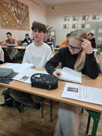 f5795182-40e3-40b4-83ab-8ead5a1d06d1