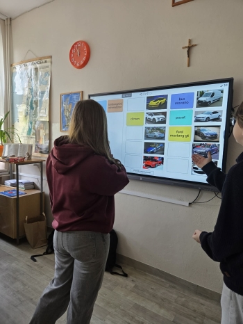 564b435f-5f04-4408-94b5-a52b6f9d7b6e